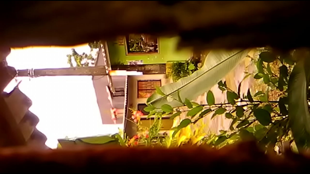 Camara Oculta capta el culo de una mujer con su novio