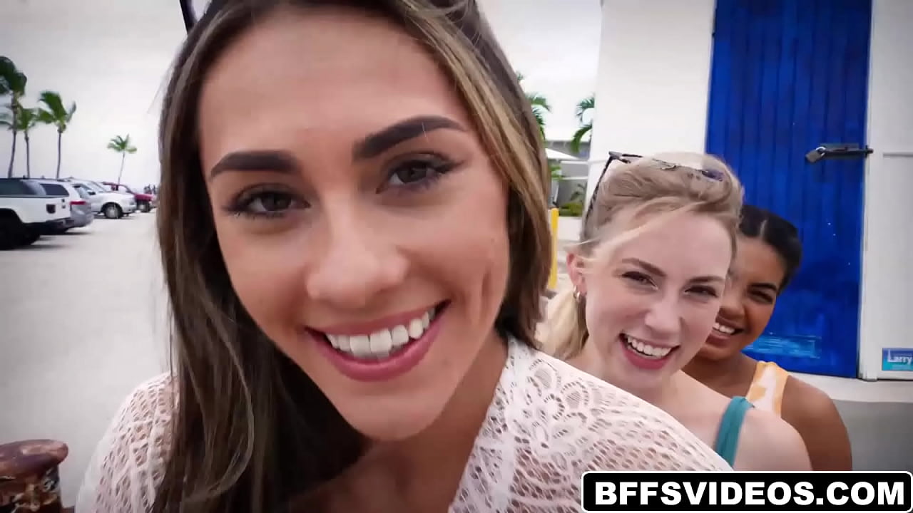 Stella Maya dn Mckenzie Wild Fantasy Fest