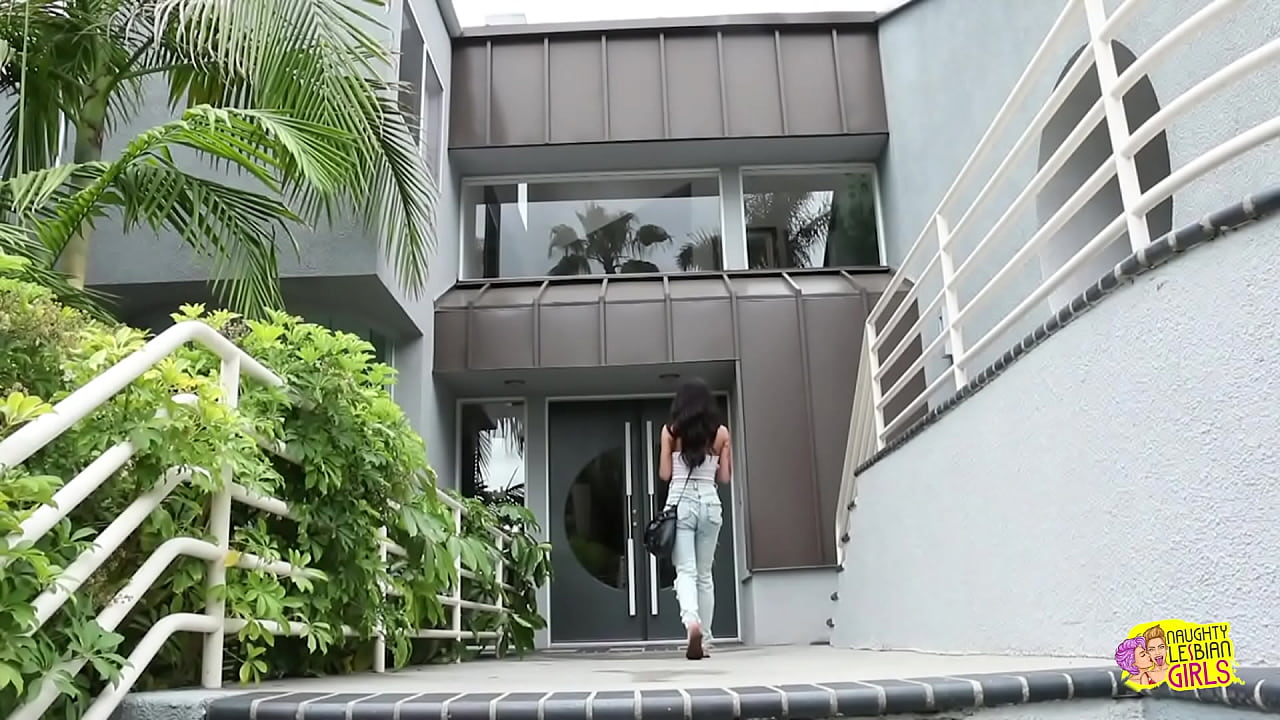 The brunette asks her lesbian pal to get sexy when house sitting becomes monotonous.