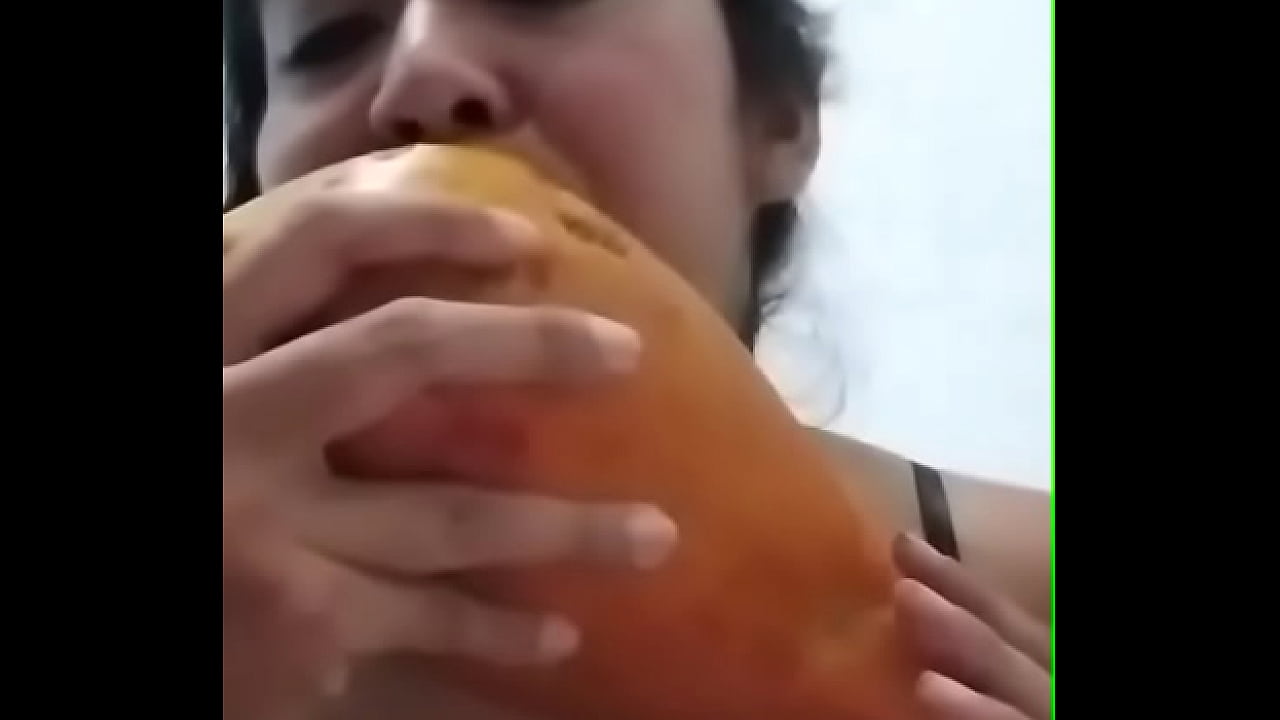 Me prestas a tu novia para comerme su pap&aacute;ya??? .. Parejitas de Cancun. O alrededores :)