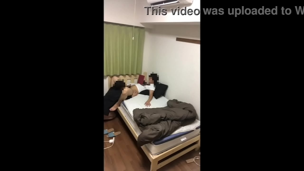 仕事中にも関わらず濃厚フェラの誘惑！彼氏は思わず我慢できずに&hellip;。