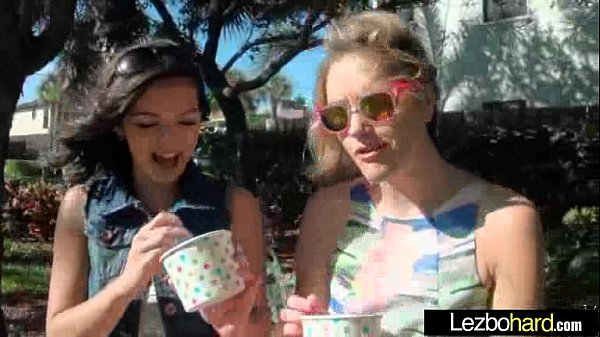 (Shae Summers & Brianna Oshea) Lez Girls Kissing And Licking Thier Wet Pussy movie-25