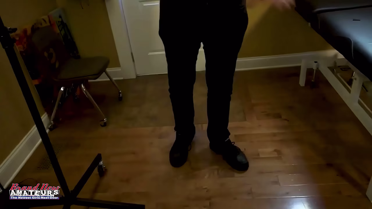 Lovely Busty Brunette Kylie Enjoys Sucking A Tasty Boner To Get Banged!