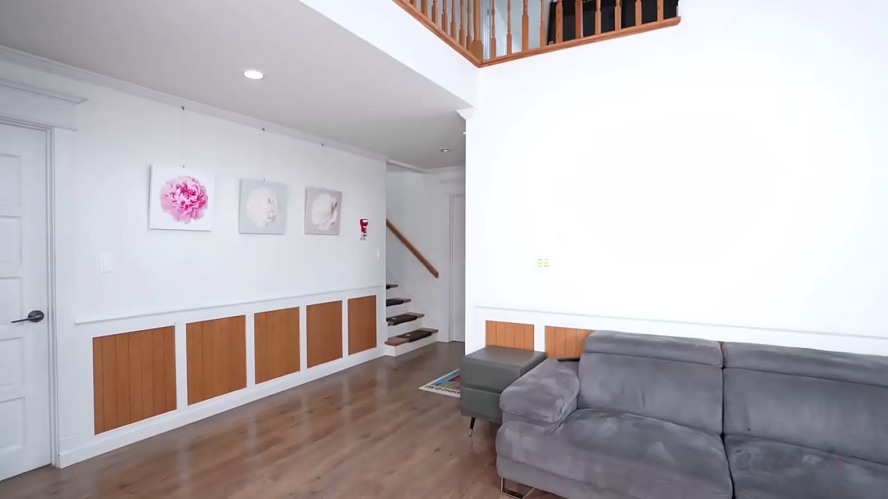 Korea - Cute Maid Wife