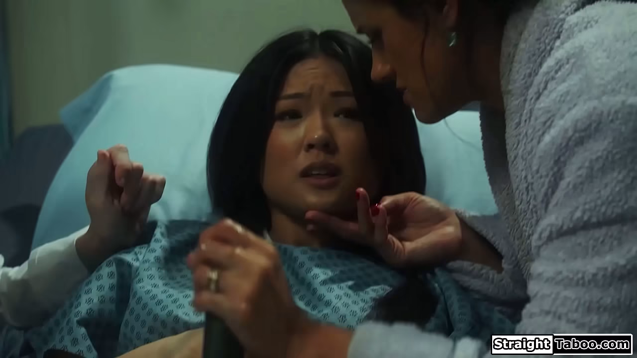 Asian Lulu Chu and stepmom Penny Barber rush to the emergency with her strange growth between her legs.Dr Sophia Lock suggest unleashing the tension