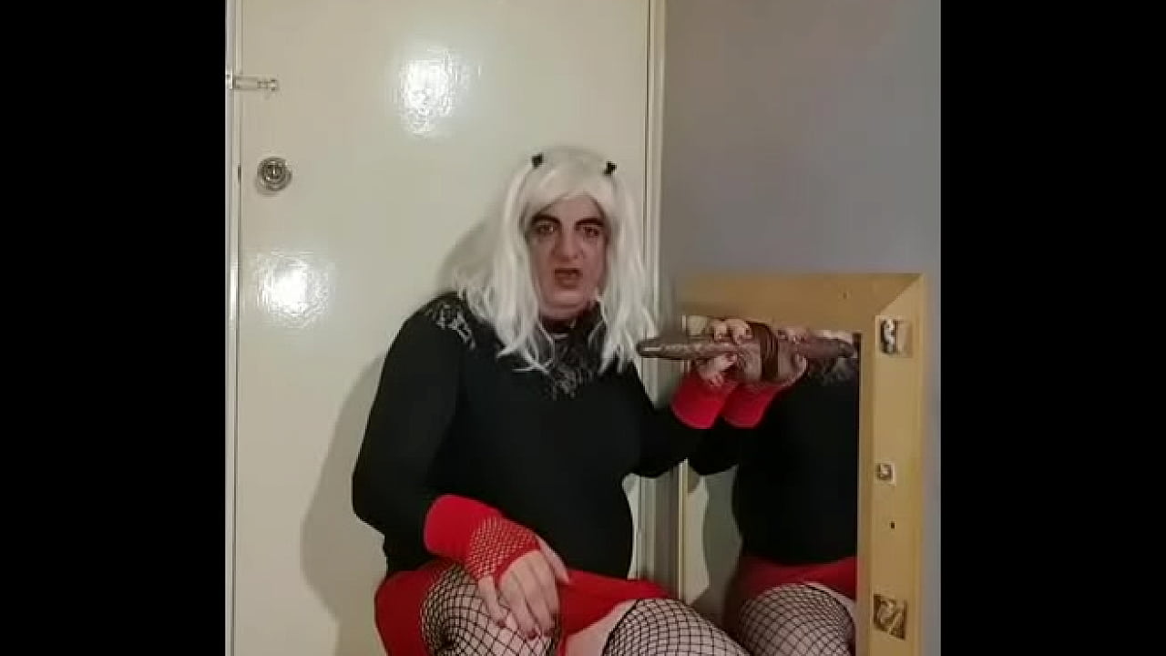 if only i had a real cock i would not be showing you my blowjob skills on this dildo i would be showing you how good i am on a real cock instead with the 1 vote down wanker