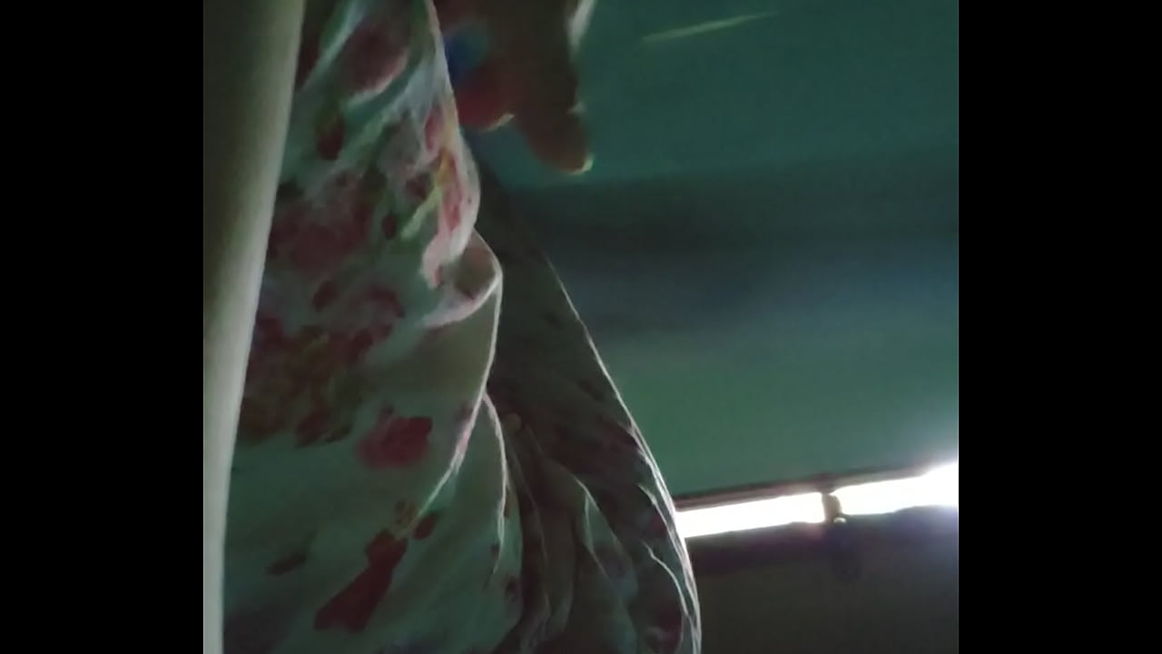 Ngứa tay đ&egrave; chim ck ra h&agrave;nh hạ