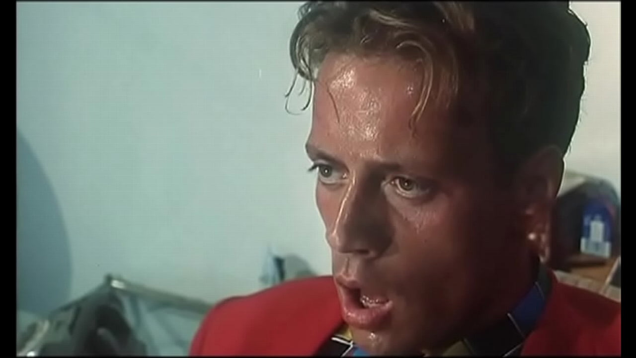 Brunettes enjoys cock in ass