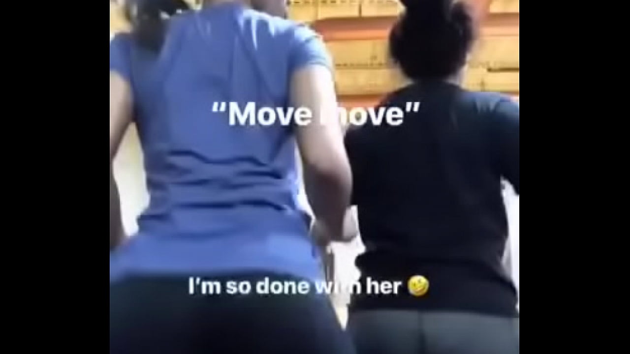 melanie y kim peleandose por mi verga jaja