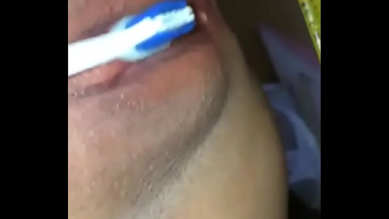 dame cepillo en el toto