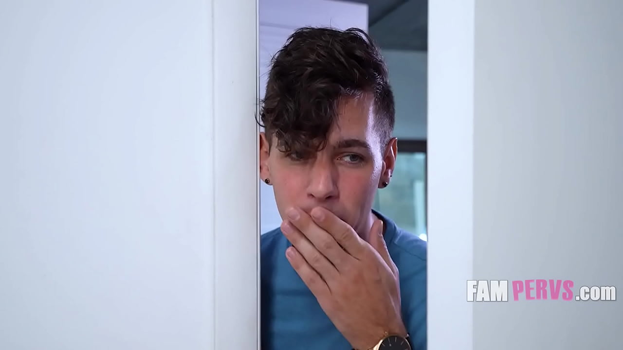 Hovering Stepson Fucks MILF In The Shower