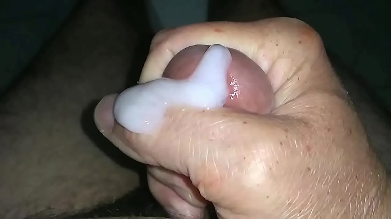 Me clave un paj&oacute;n hermoso y deje salir la leche bien despacio