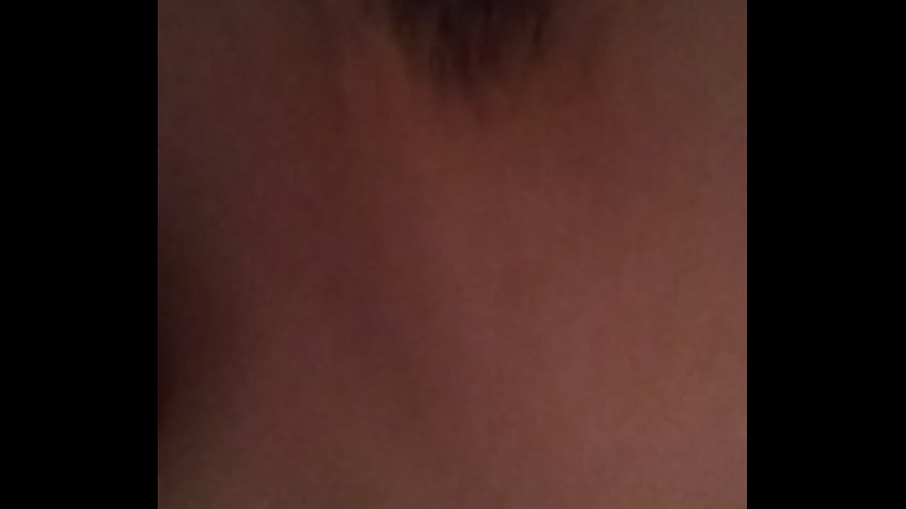 &Eacute;l primo de mi esposo s&eacute; viene en mis tetas