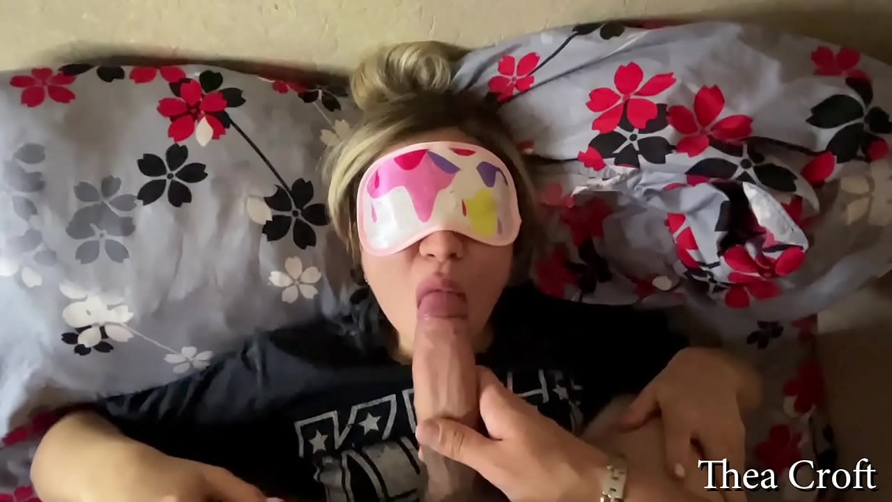 MILF blonde with a huge ass sucks a big dick and gives herself to fuck from behind and gets cum on her ass in stockings