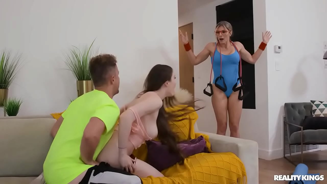 Threesome / Whole video / rkfull.com/dor