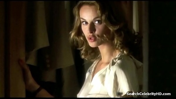 Kasia Smutniak - Inspector De Luca S01E01 (2008)