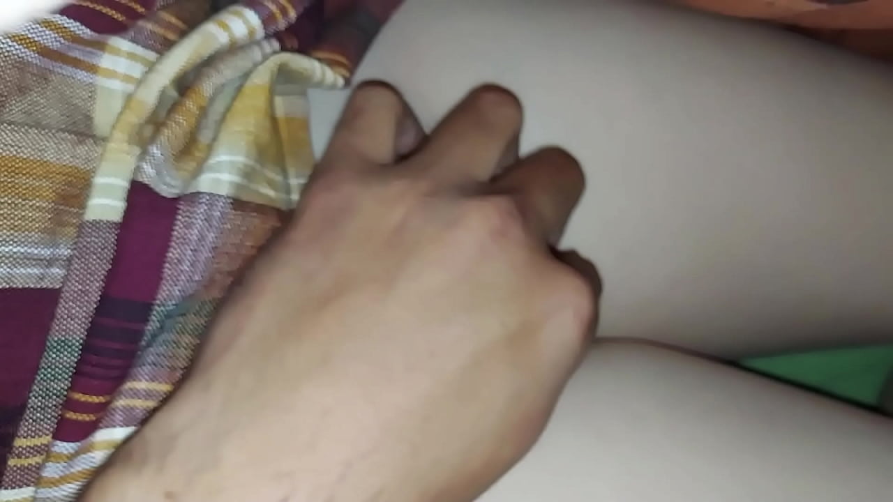 Padrino y ahijada teen colegiala follan a escondidas cuando familia descansa - Me dejan encargada a mi ahijada y me la culeo a escondidas no debemos hacer ruido o nos pueden descubrir! casero real, jovencitas