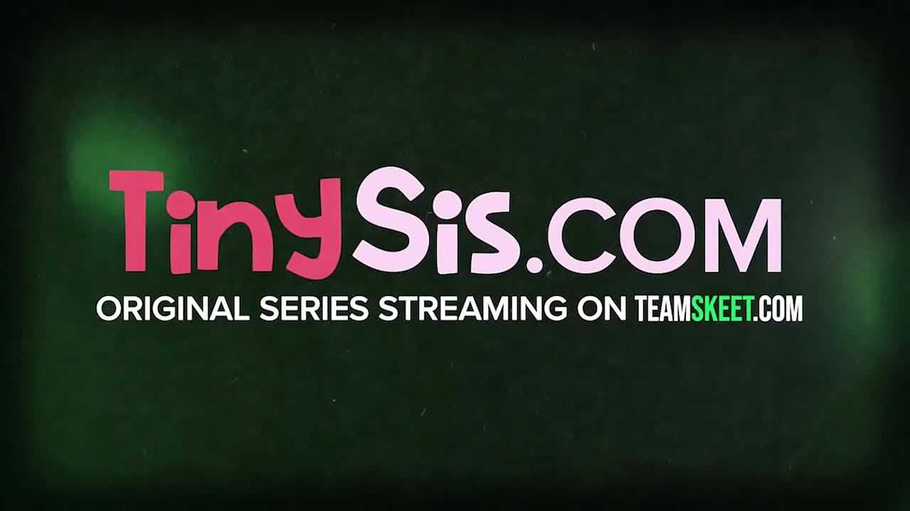 CFNM Teens - Horny Stepbro Ripped Off Stepsister's Jeans