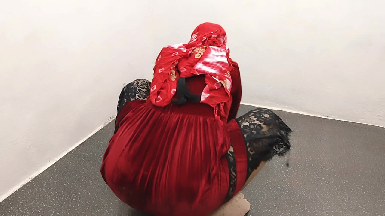 Hot Indian married couples hot wife Neha sex clear Hindi voice