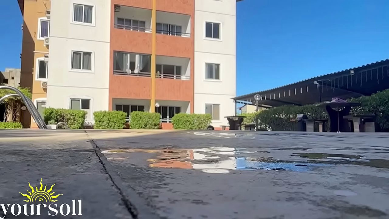 Feliz natal com banho de piscina gostoso e depois o Noel tatuado me passou o peru