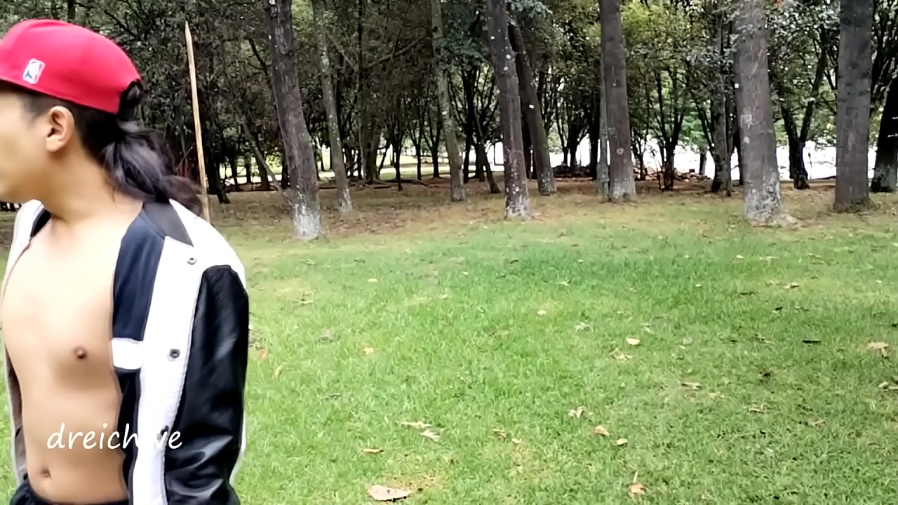 Entrenado como puta en el parque con morbo en espa&ntilde;ol