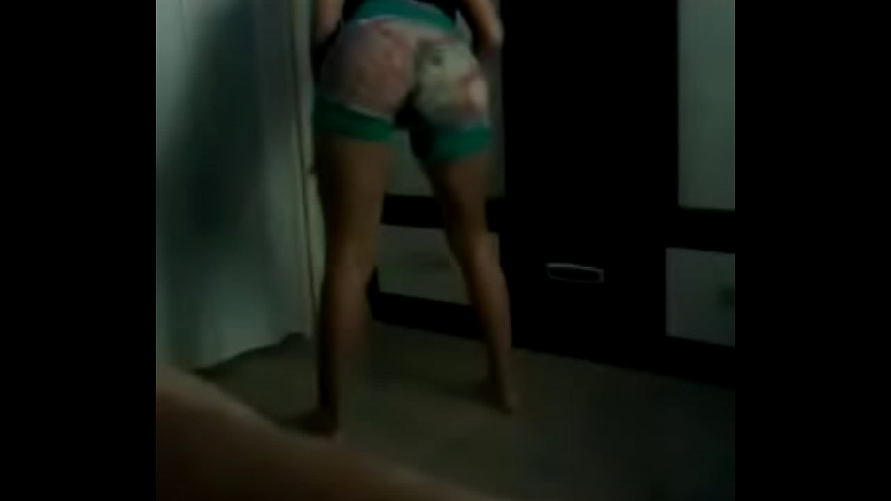 PUTINHA DAN&Ccedil;ANDO FUNK COM SHORT GULOSO