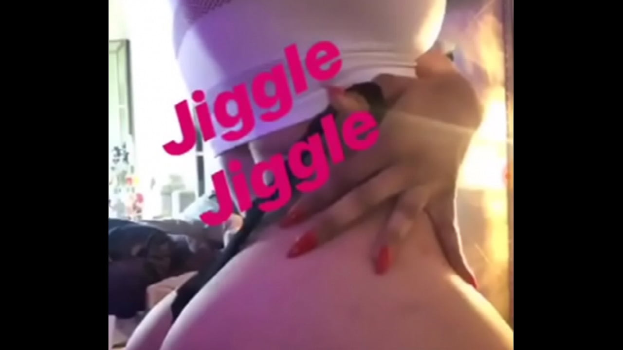 sexy big black ass twerking