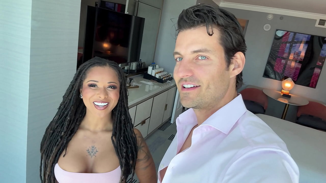 Right before, in the middle of, and after calisweetsxxx had her first 'Smooth Experience' Our first scene is - Vegas ...