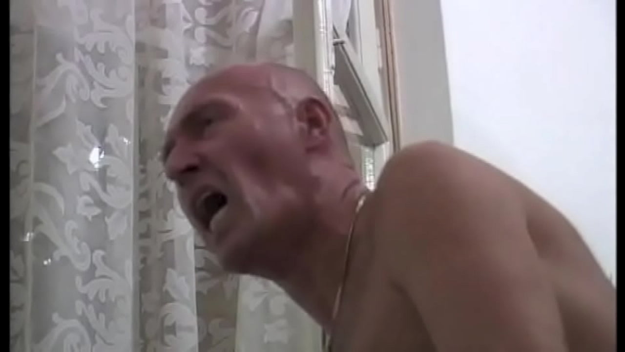 The beautiful Federica fucks the drooling old man
