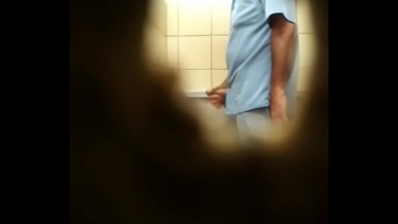 sacanagem no banheiro da rodoviaria de sao leopoldo