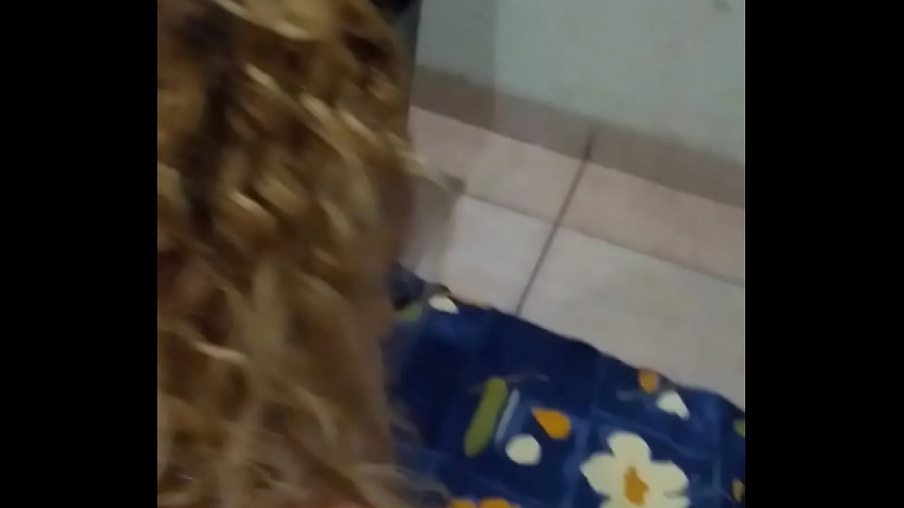 Casada le llama su esposo mientras est&aacute; en acci&oacute;n