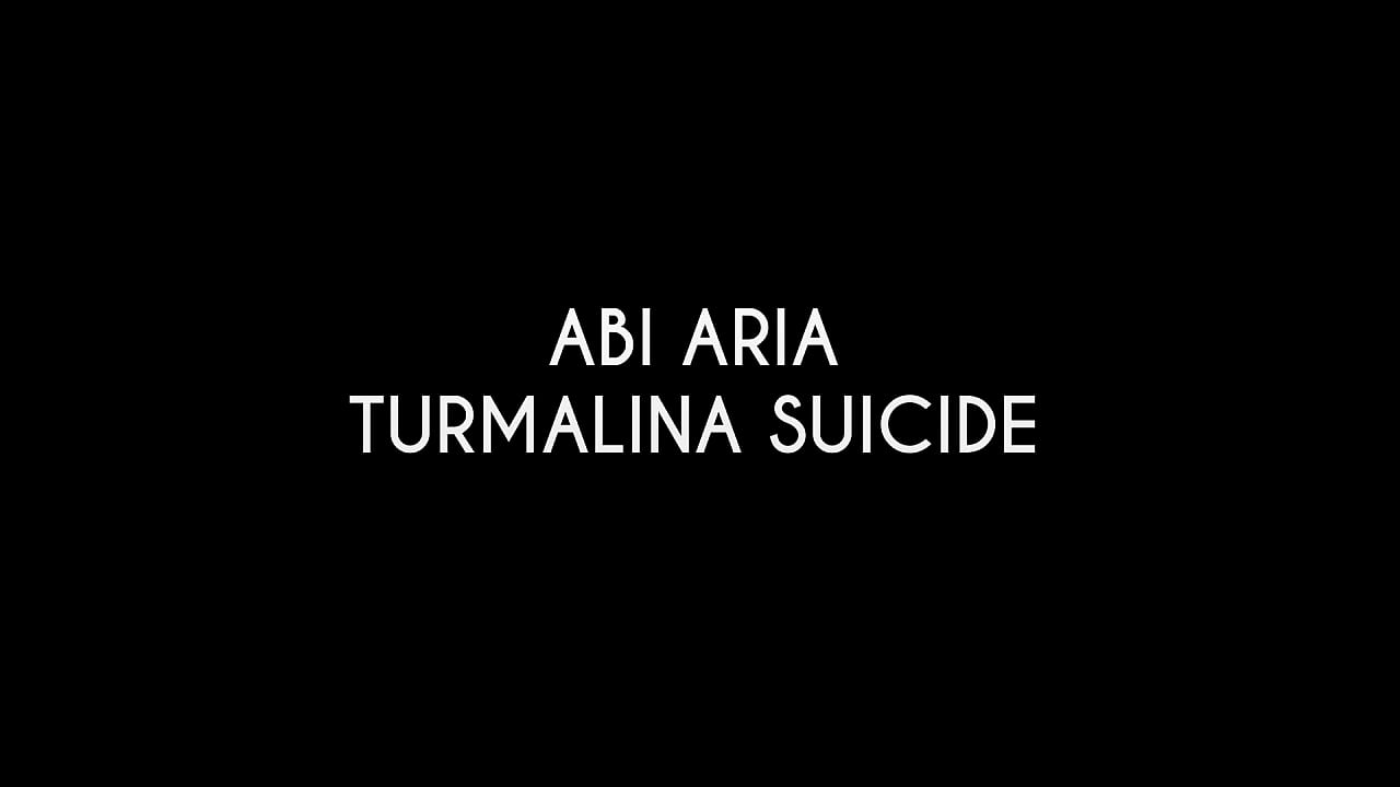 Abi aria -adelanto de Video erotico con turmalina suicide