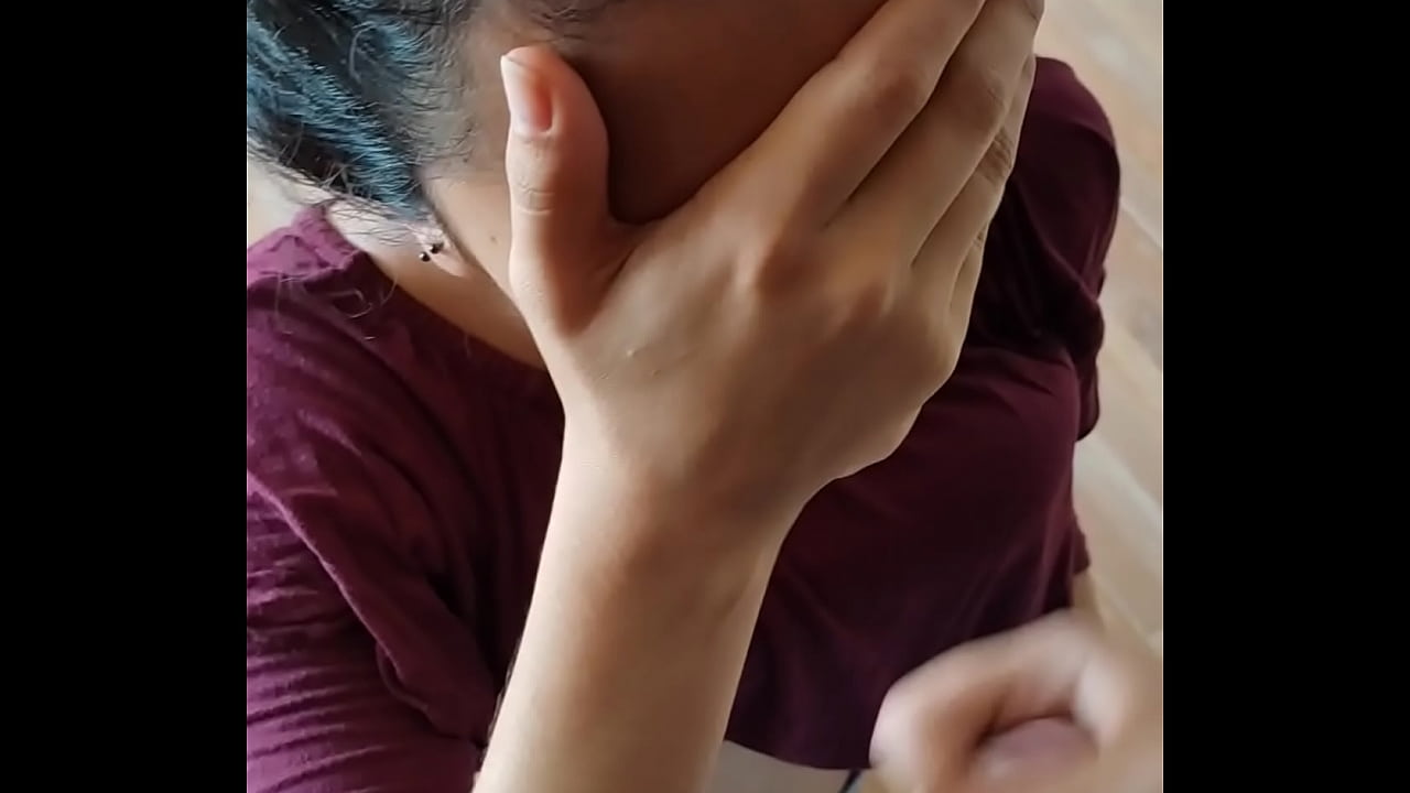 Mi novia y yo entramos a ver un lote y me lo termino mamando