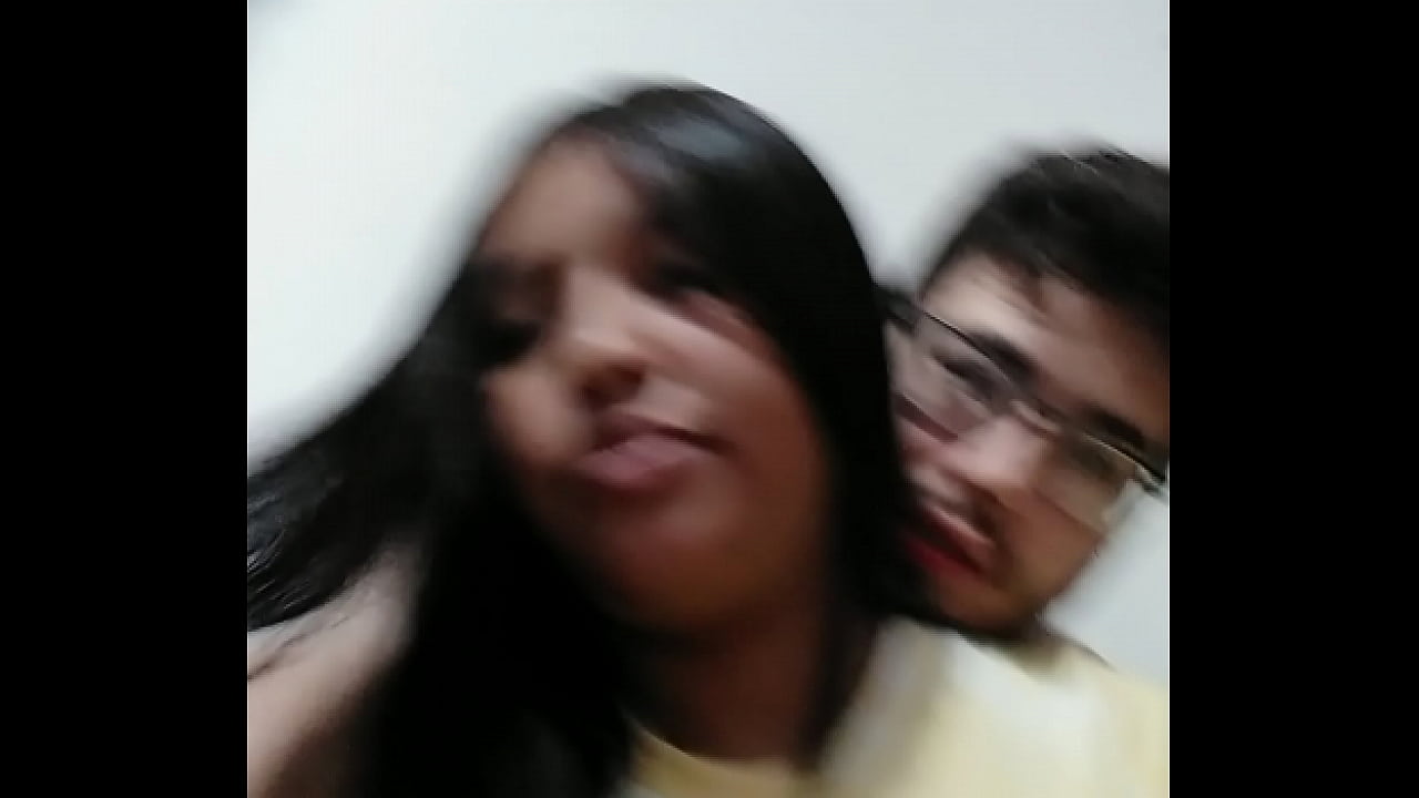 Me la folle le met&iacute; mi gran polla en su pussy