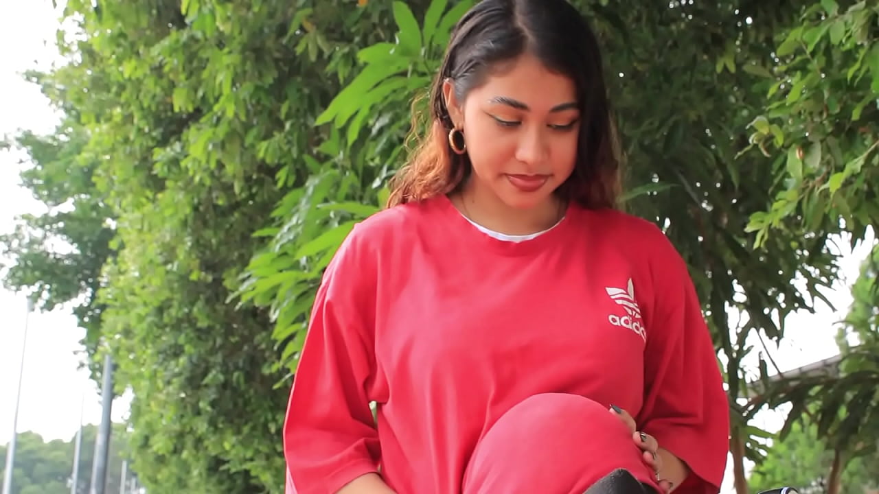 Public sex, I fuck a stranger I met in the park - Big tit Latina