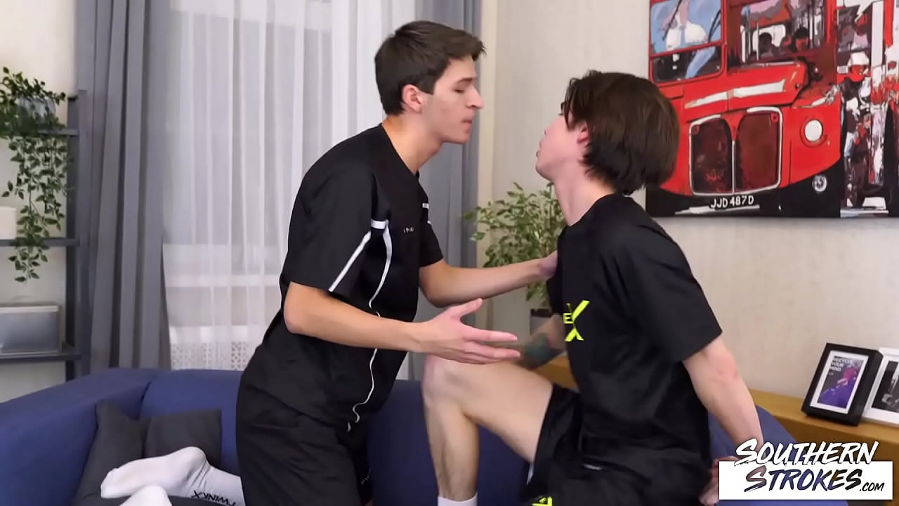 Naughty Amateurs Bareback After Blowjob