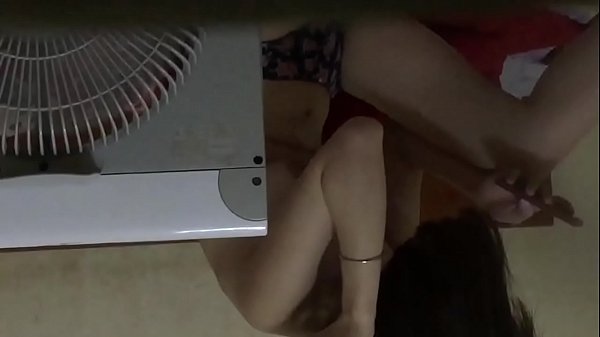 Em sinh vi&ecirc;n ph&ograve;ng b&ecirc;n