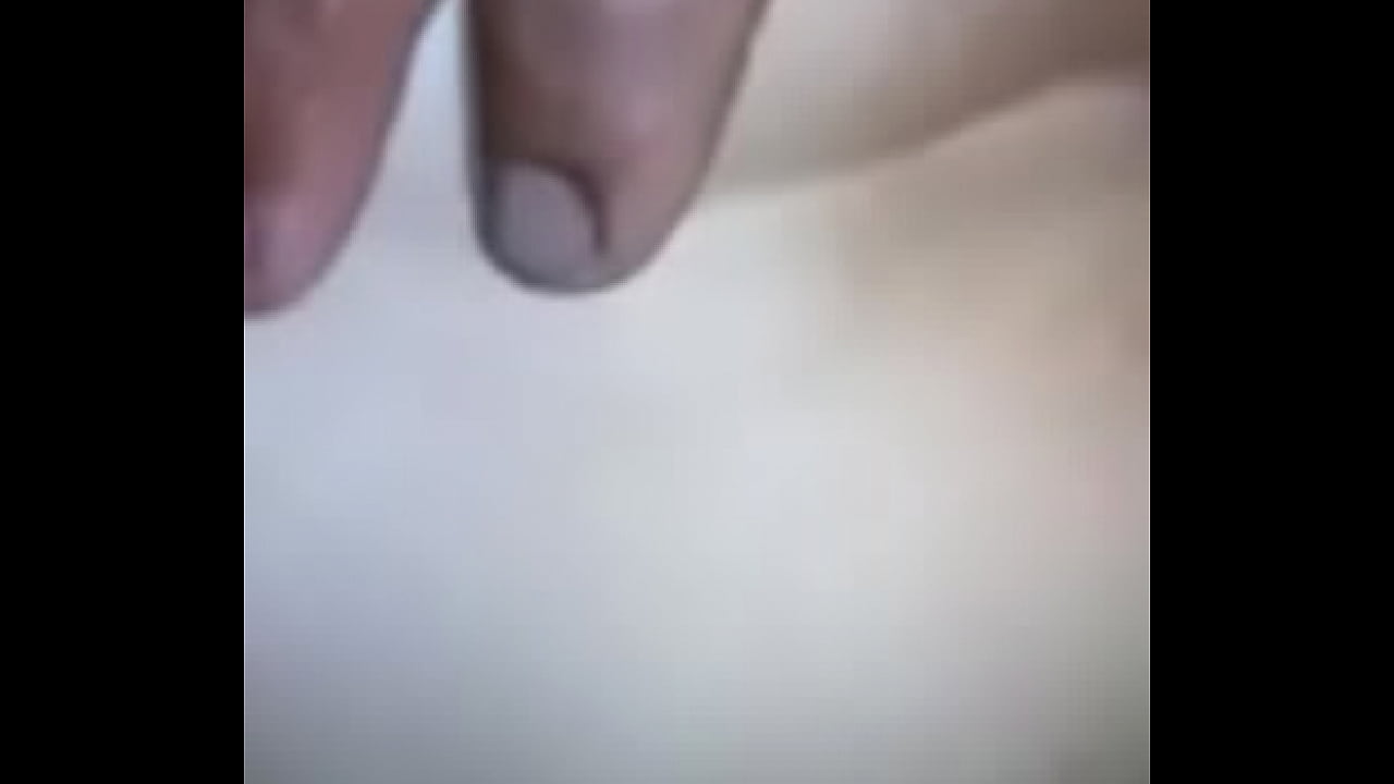 SEGUIDOR DE TWITTER SE COJE A ANDREA ROJO