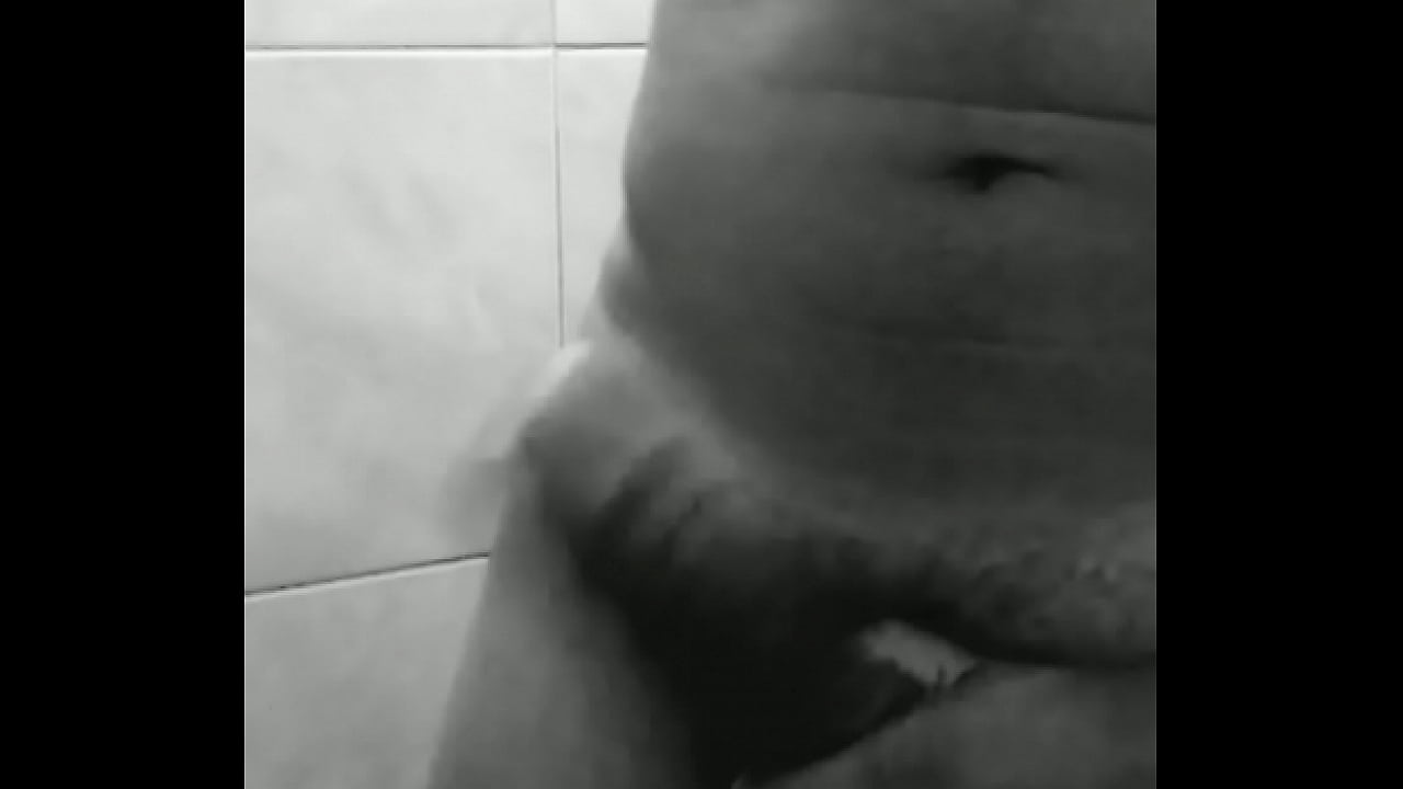 Meu pau babando de tes&atilde;o logo depois de foder