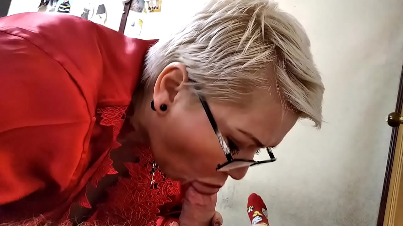 Lucky Dick Spills A Tear Of Happiness Under The Feet Of A Beautiful Milf! My bitch is a beautiful lady in every way! She has exelent mouth, tight slit and a welcoming back hole!