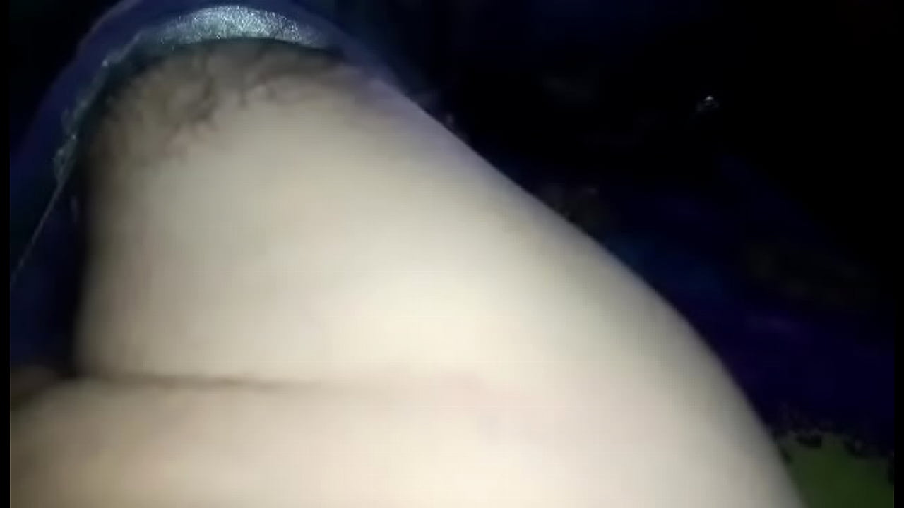 viejo hetero mostrandome sus nalgas