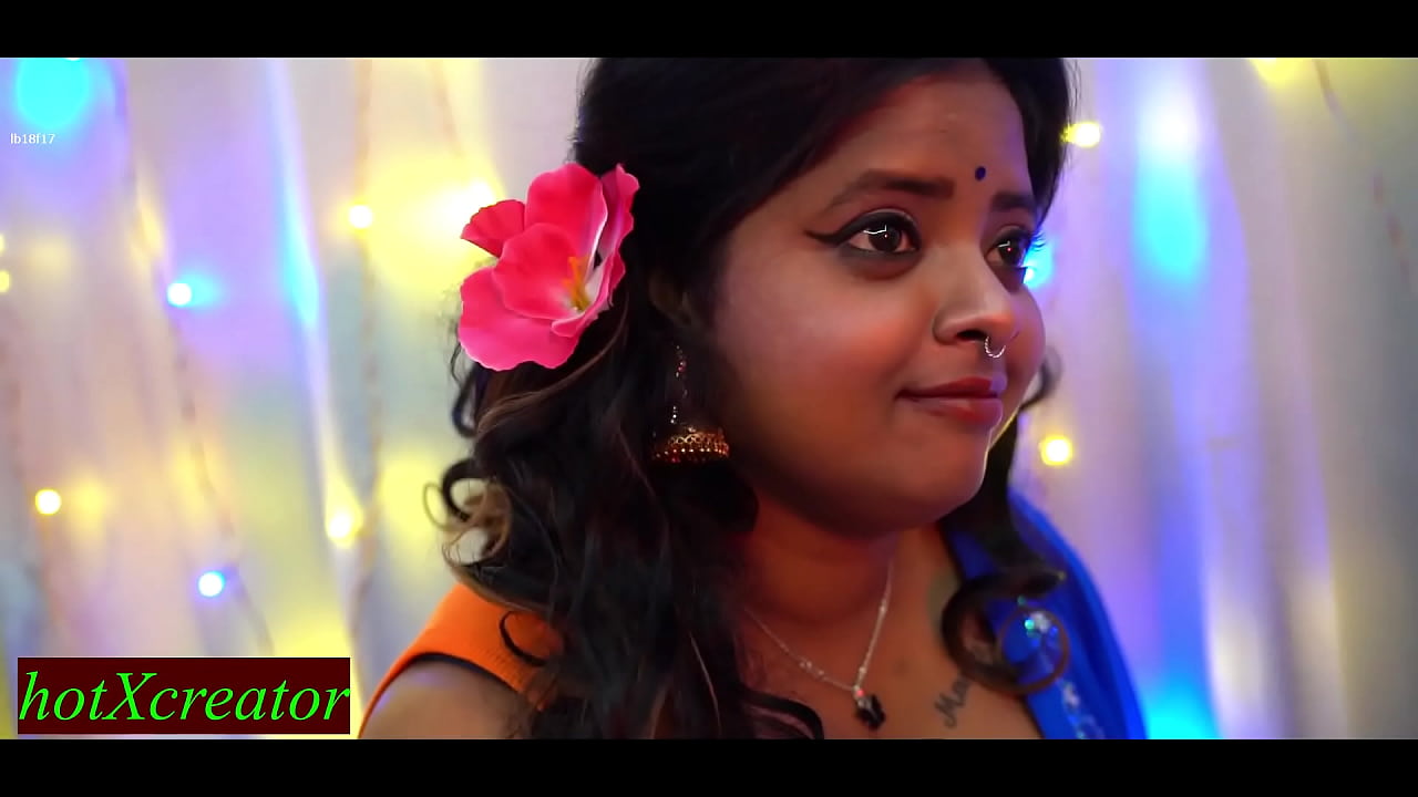 Beautiful Bhabhi Hot Sex with Village leader! Husband Don't Know