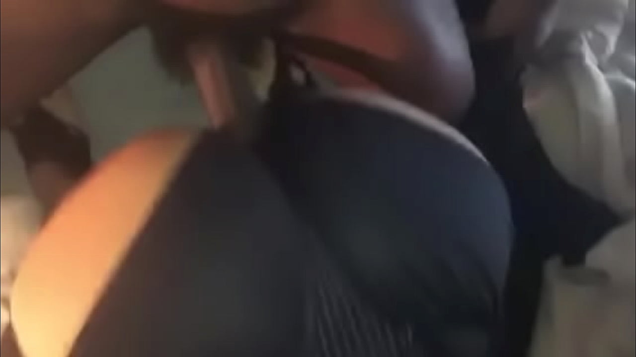 Giving a fat booty bitch dick