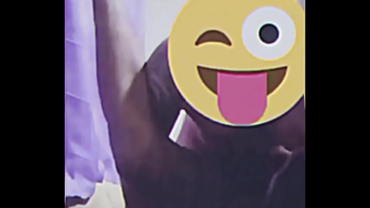 O cara da casa do lado me comendo