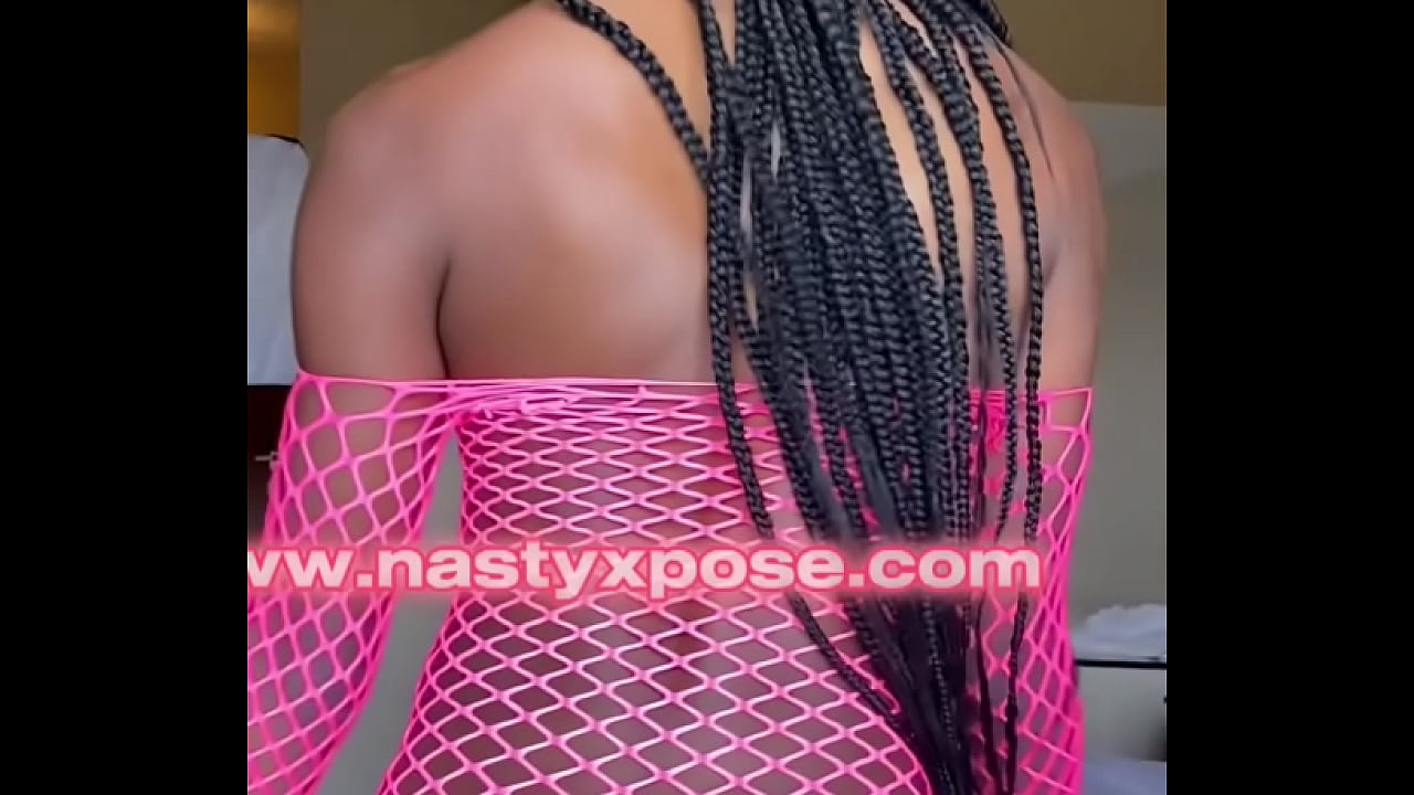 shaking that ass before action