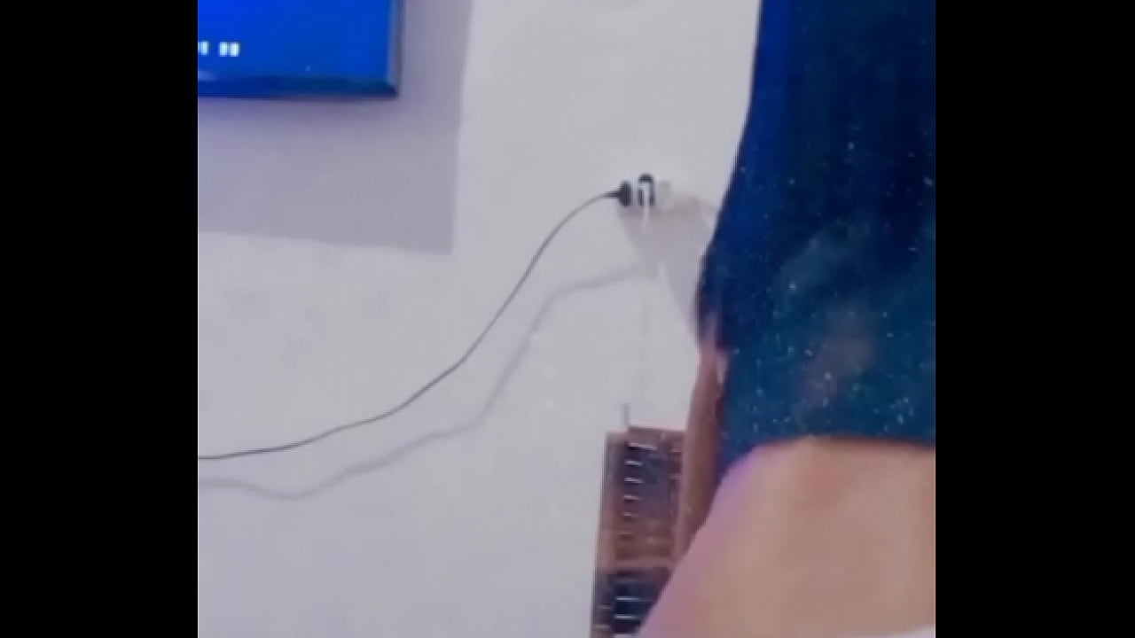 Novinha gostosa dan&ccedil;ando funk