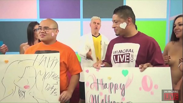 Noelle Easton, Dava Foxx, Zoey Foxx and Jennifer White Fuck a Chubby Latino in Porno Dan's FUCK A FAN!