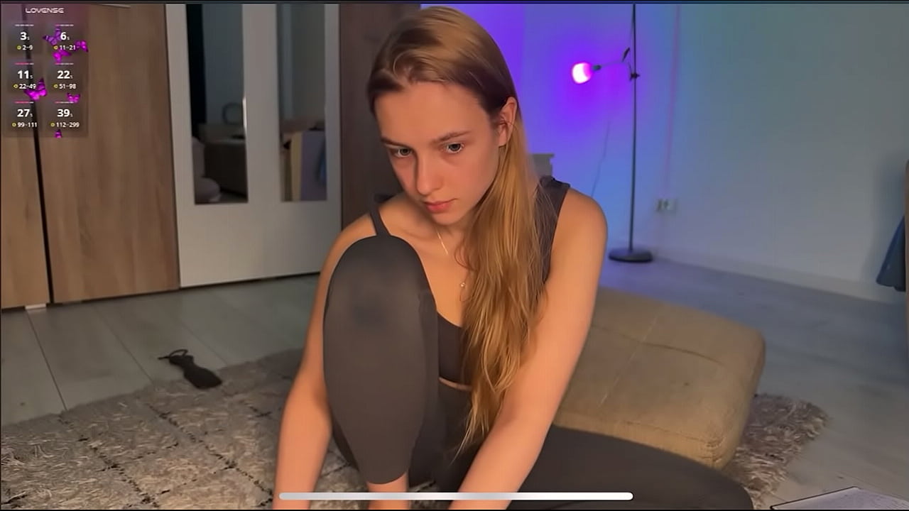 Hard masturbate big ass on webcam