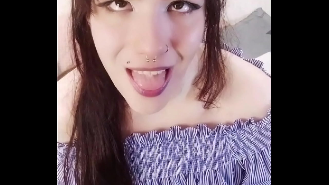 Horny girl Lammy Pixel, dildo and vibrator toy