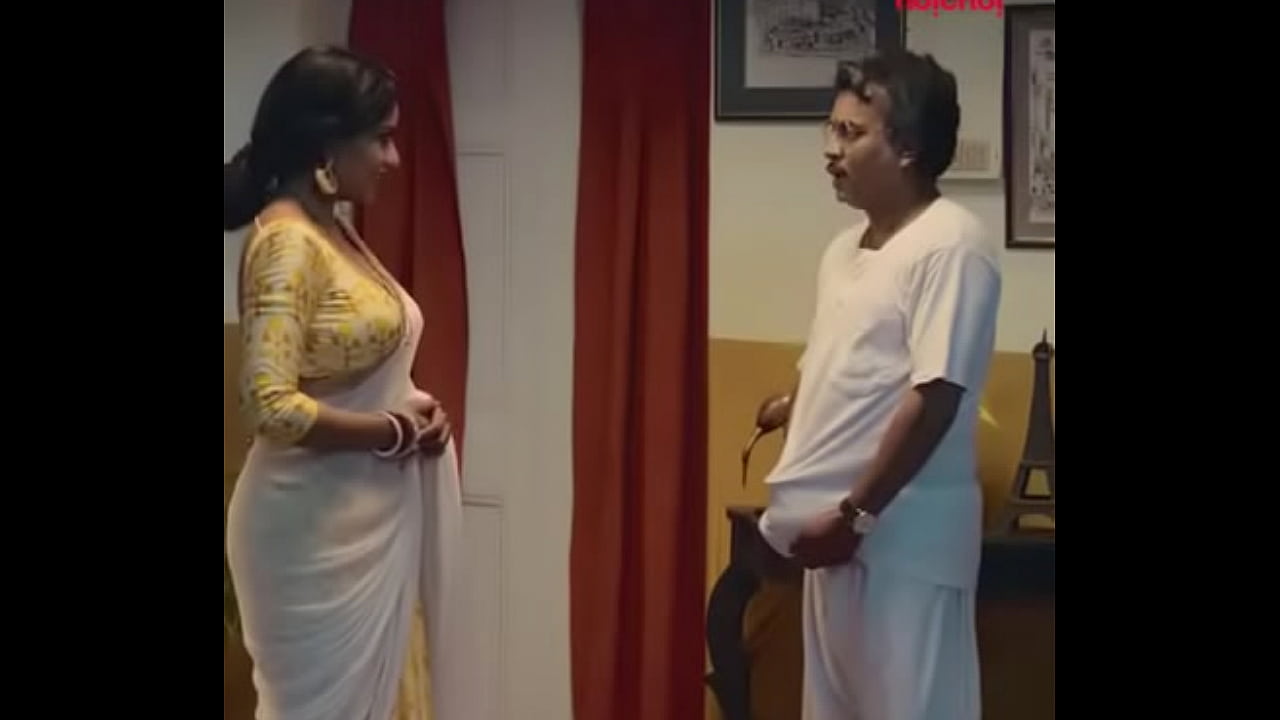 Indian aunty in mid night must for cum